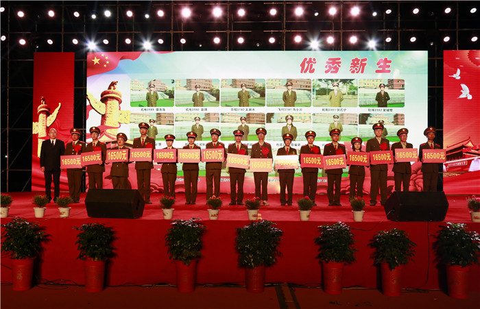 1569485181904571.jpg 刘少阳副院长.jpg