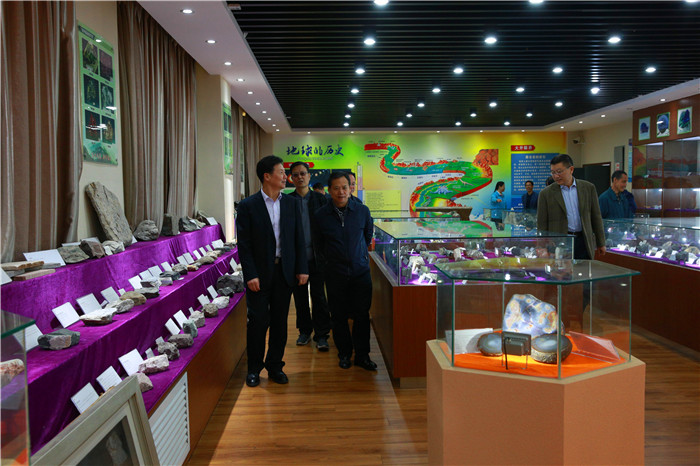 1539770135508635.jpg 3P6A0334_爱奇艺.jpg