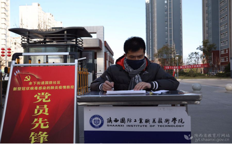 正在上传... 0bee99d44d9e1091da33eba8791c4d7e.png