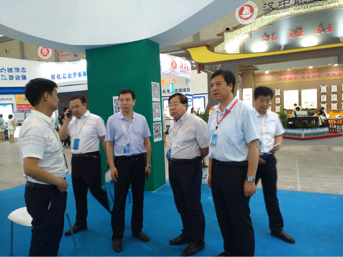 1529982946814763.jpg 362174660.jpg