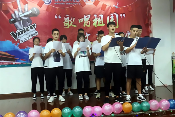 1562035019180948.jpg 合唱2_副本.jpg