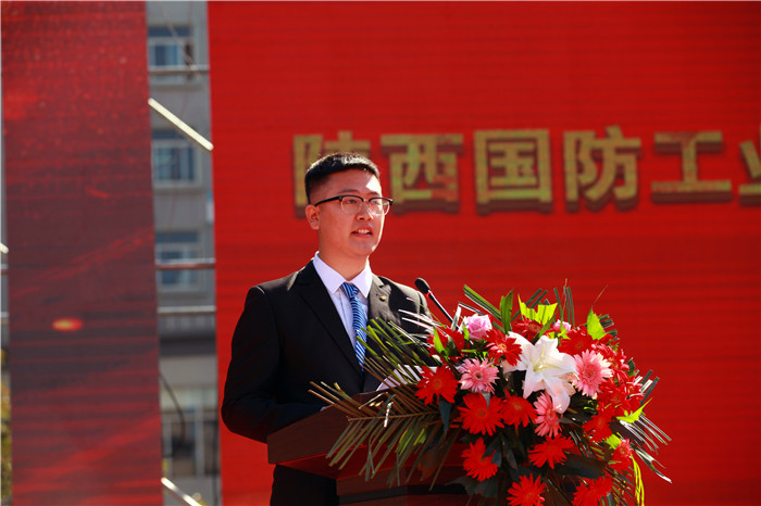 1538208584127498.jpg 学生代表建筑与热能分院王雄东同学发言.jpg