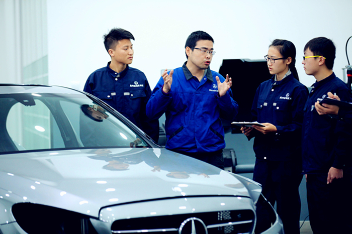 1515551987401056.jpg 教师现场教学1_副本.jpg