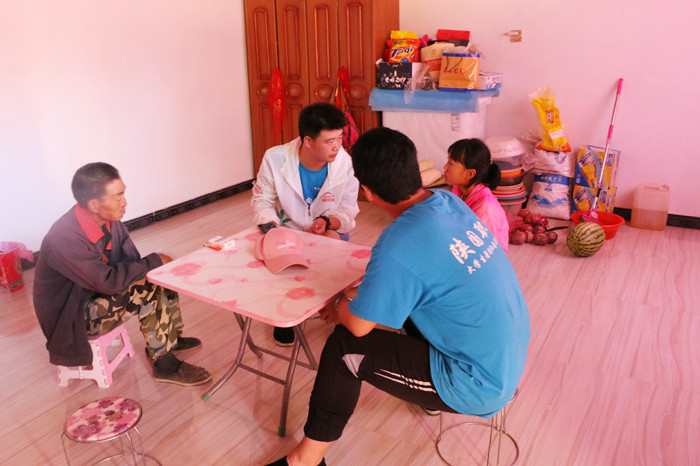 1564970144108870.jpg 家访_副本.jpg