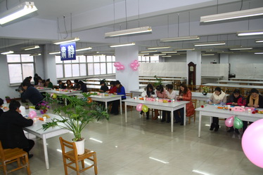 C:\Documents and Settings\Administrator\桌面\新建文件夹\IMG_4232_调整大小.JPG